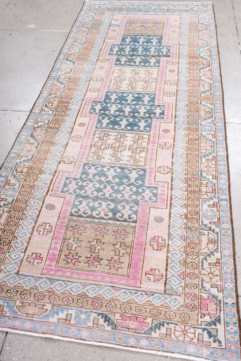 Antique Sarab Runner Rug (3' x 8')
